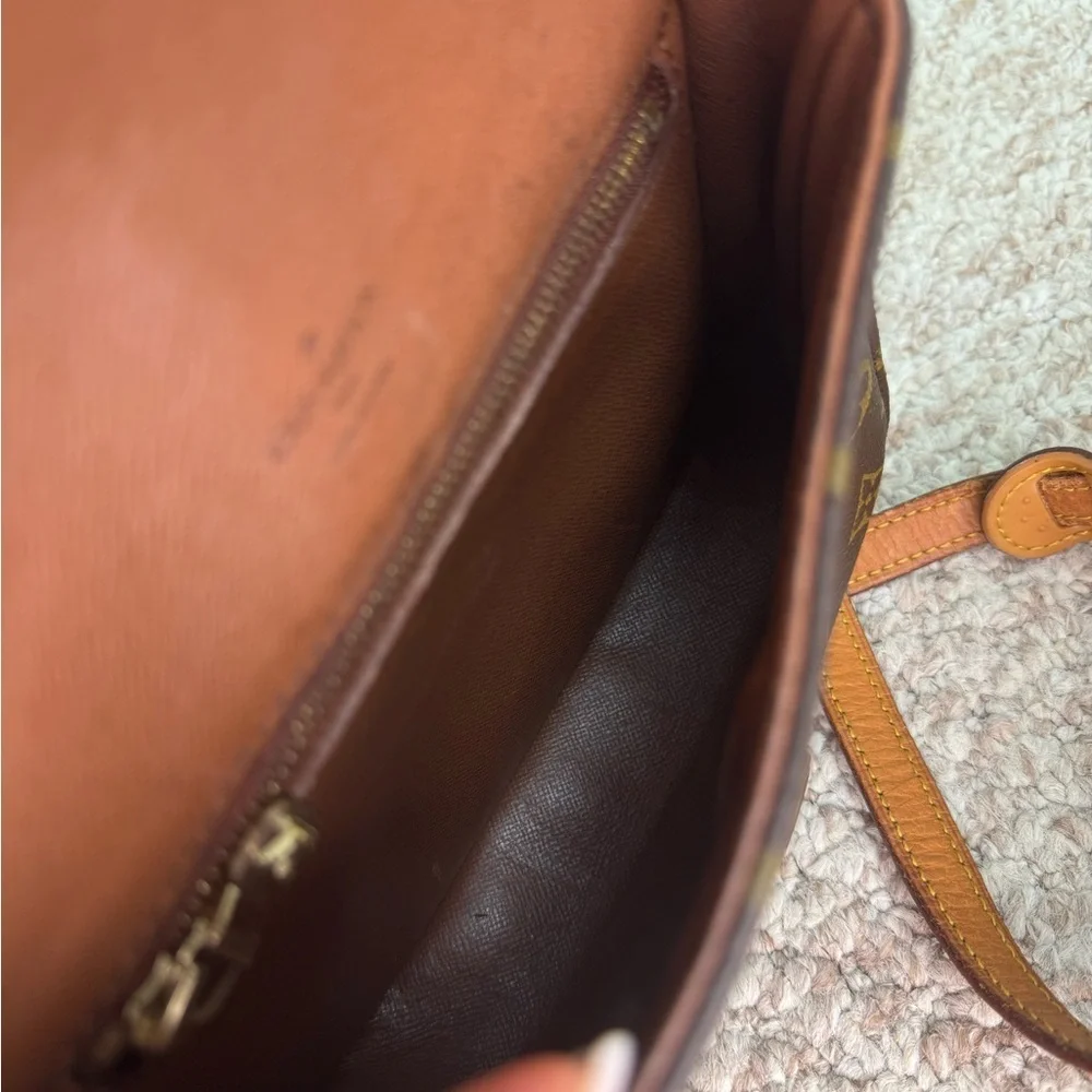 Louis Vuitton Monogram Saint Cloud PM. - Picture 17 of 17